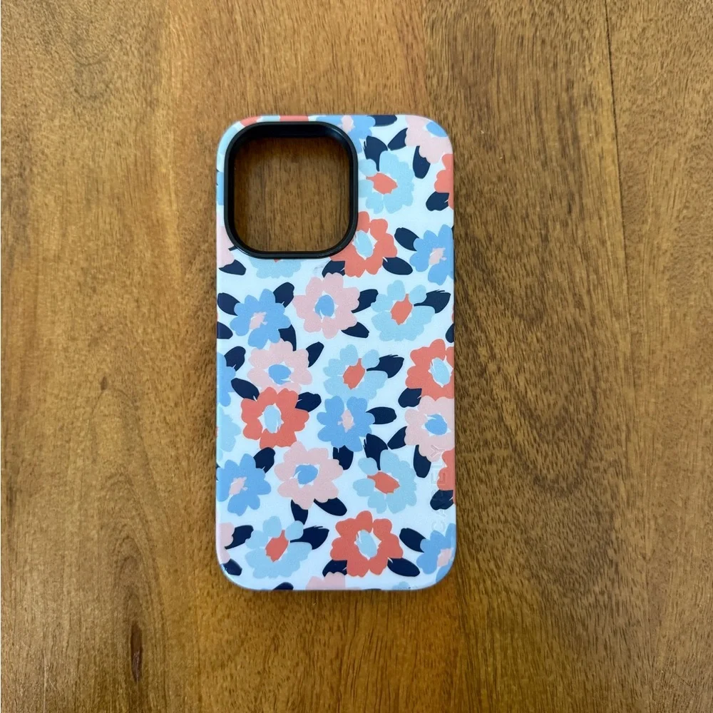 Casely Field of flowers iPhone 13 pro Case